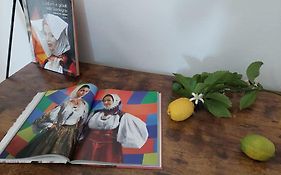 La Pintadera Sarda
